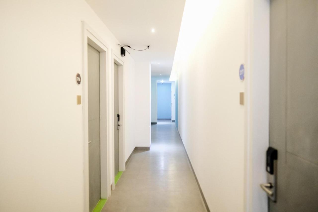 Sans Roxy Hotel 3*